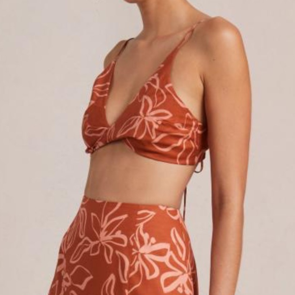 ‘AURORA TOP’